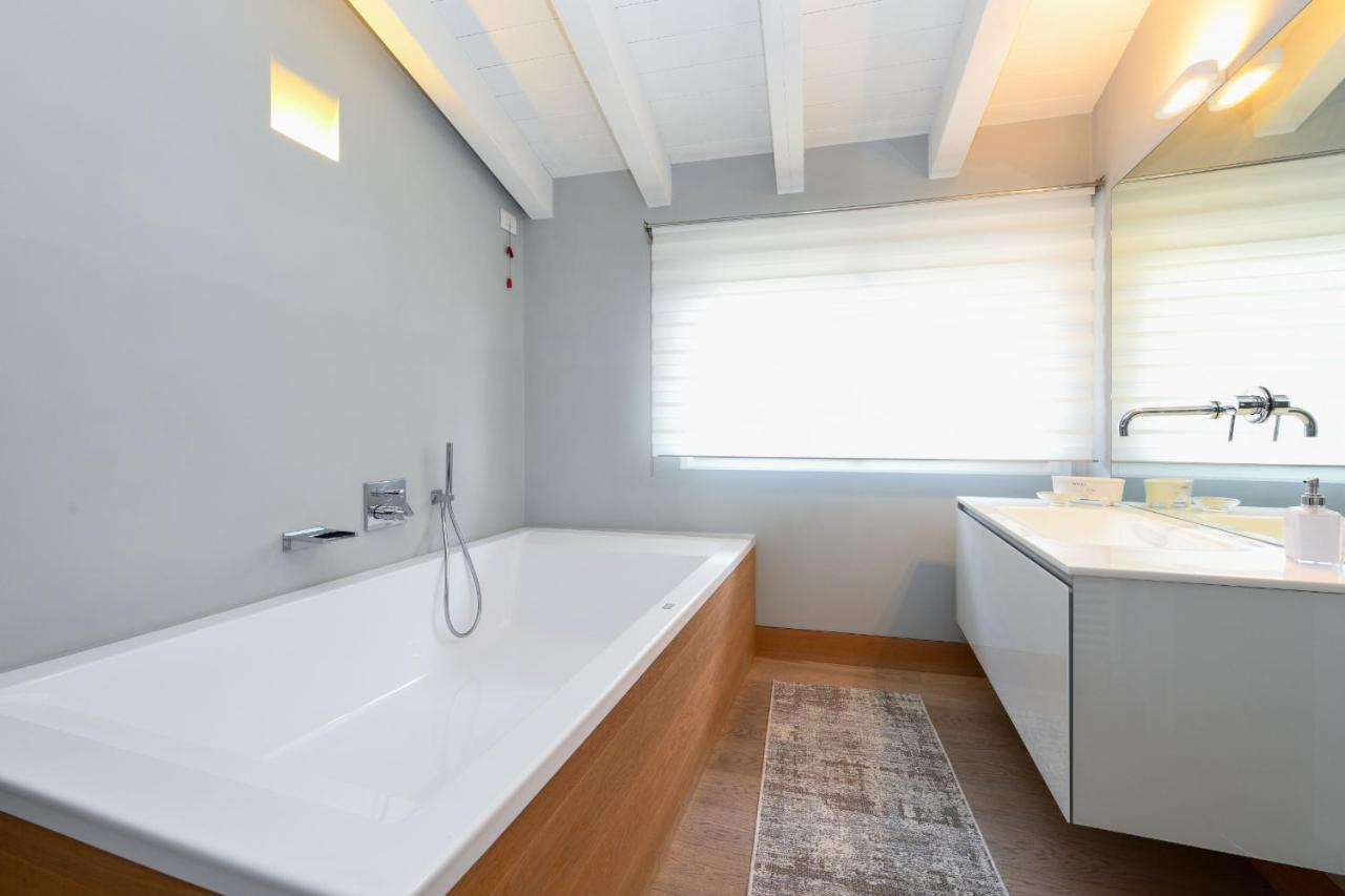 Fantoni Loft Apartment Salò Екстериор снимка