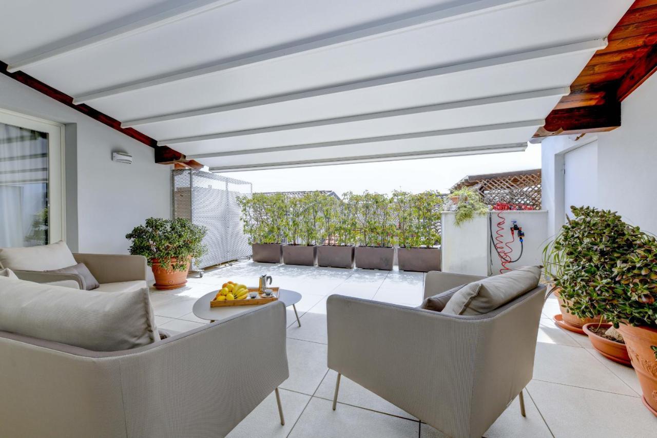 Fantoni Loft Apartment Salò Екстериор снимка