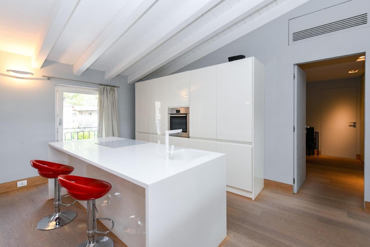 Fantoni Loft Apartment Salò Екстериор снимка