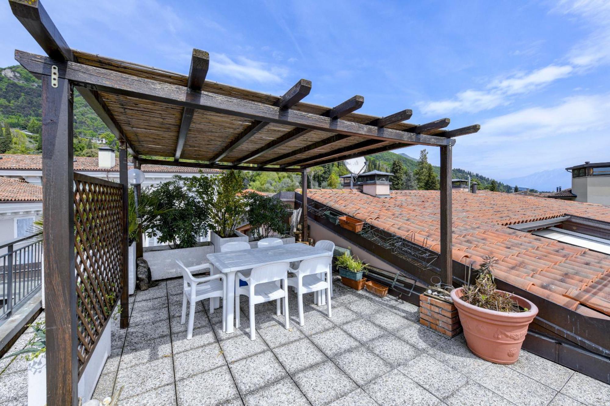 Fantoni Loft Apartment Salò Екстериор снимка